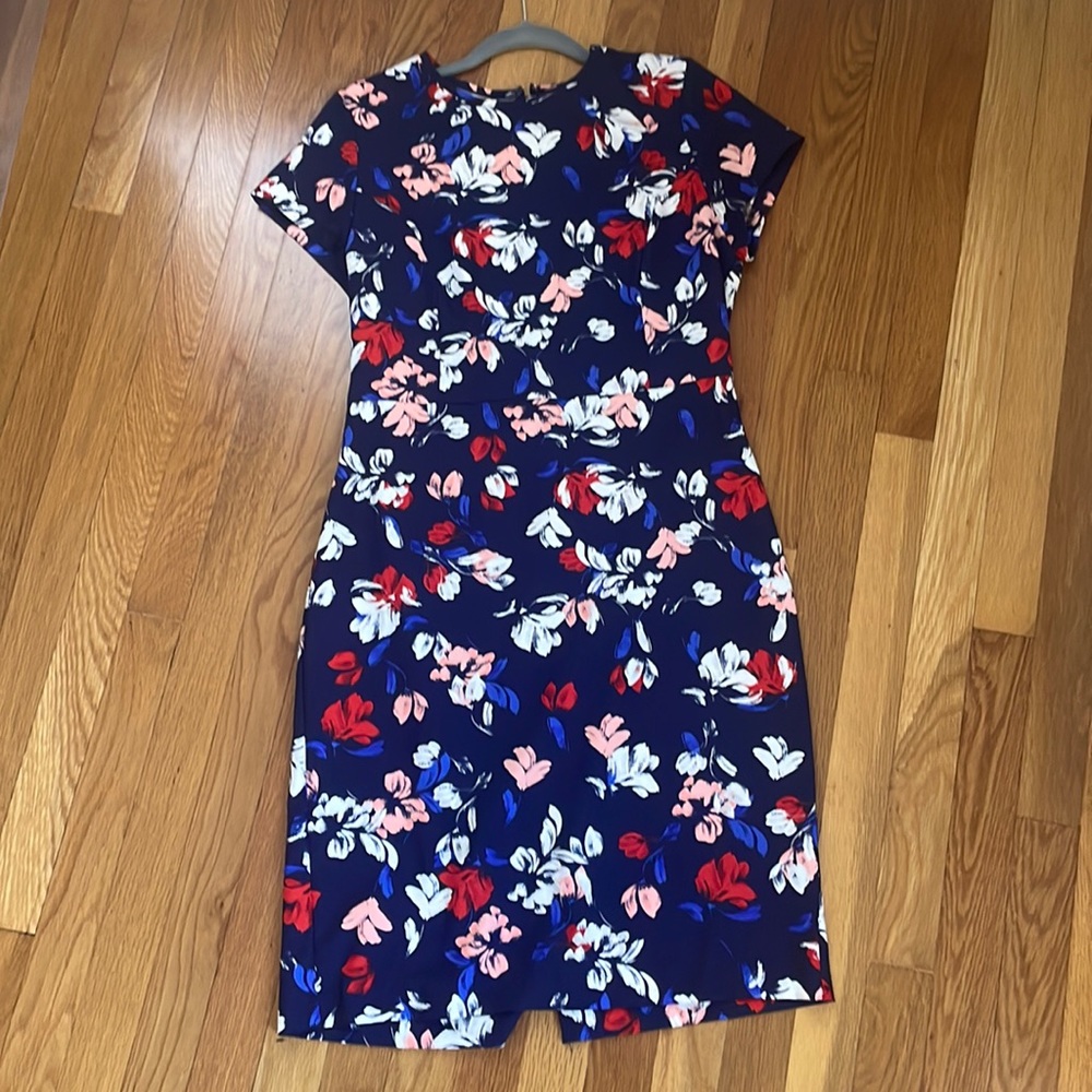 Navy floral short sleeve workwear dress
